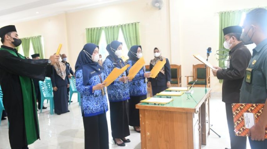 PENGAMBILAN SUMPAH PNS 2