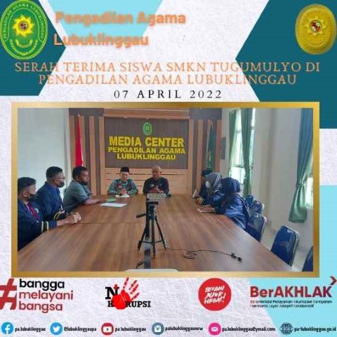 SERAH TERIMA SISWA SMKN TUGUMULYO DI PENGADILAN AGAMA LUBUKLINGGAU 1