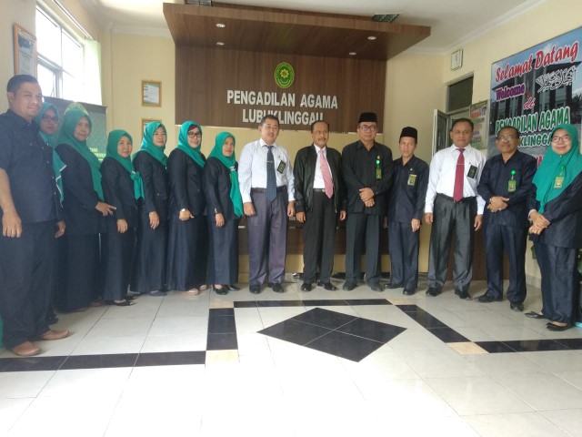 Kunjungan PTA