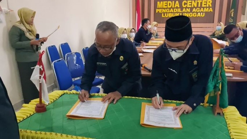 penandatanganan pakta integritas 2022 4