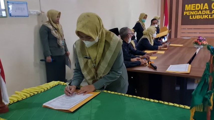 penandatanganan pakta integritas 2022 7